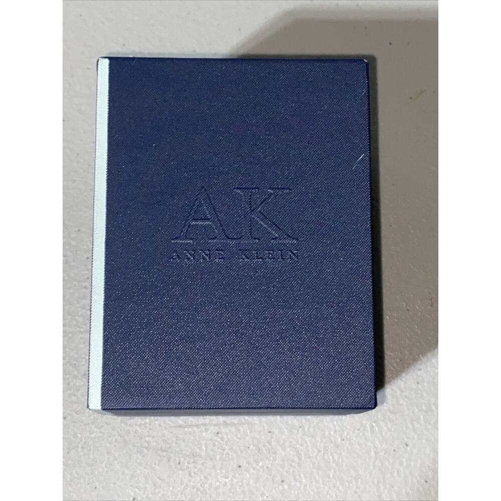 Anne Klein AK Ladies Watch Gemmed Bezel Dial Water Resistant 100ft Needs Battery - Picture 10 of 11